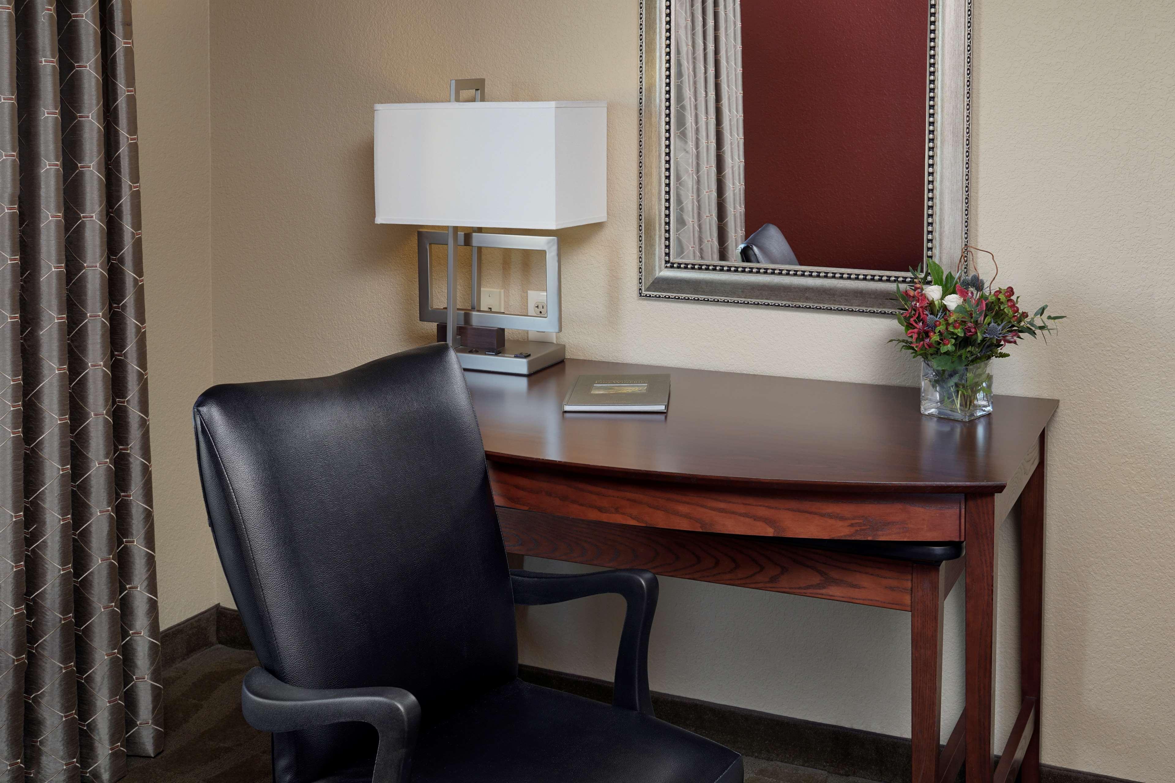 Hampton Inn & Suites Пасо Роблес Екстериор снимка