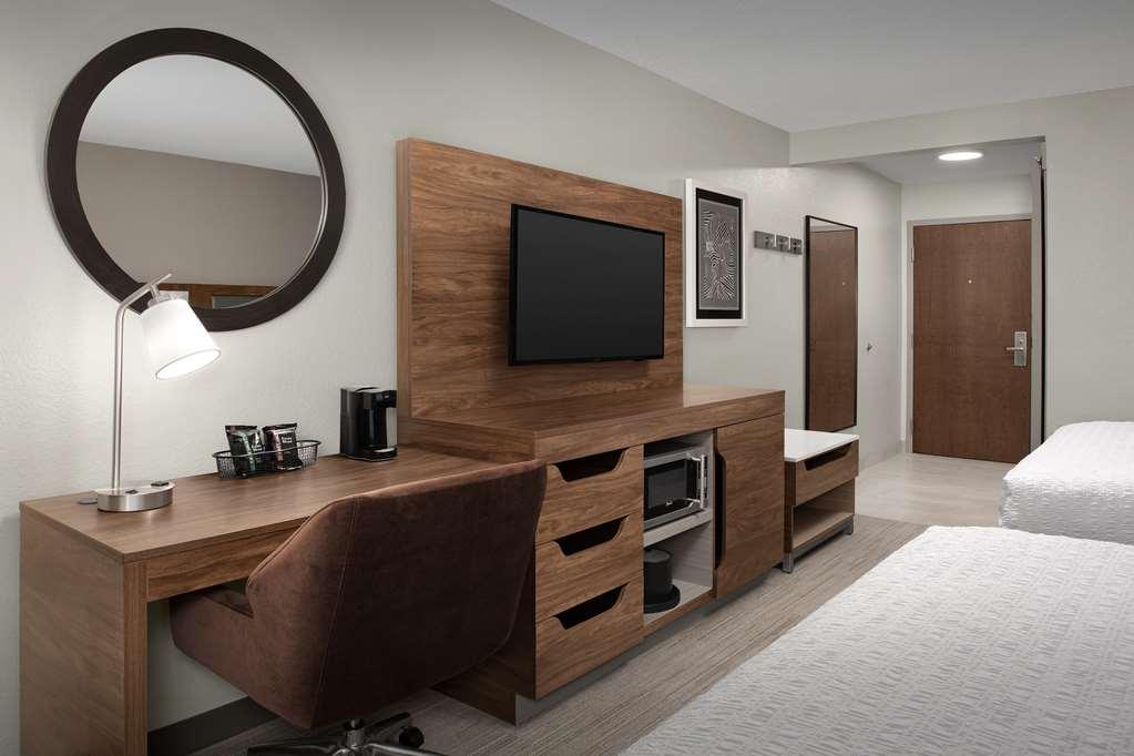 Hampton Inn & Suites Пасо Роблес Стая снимка