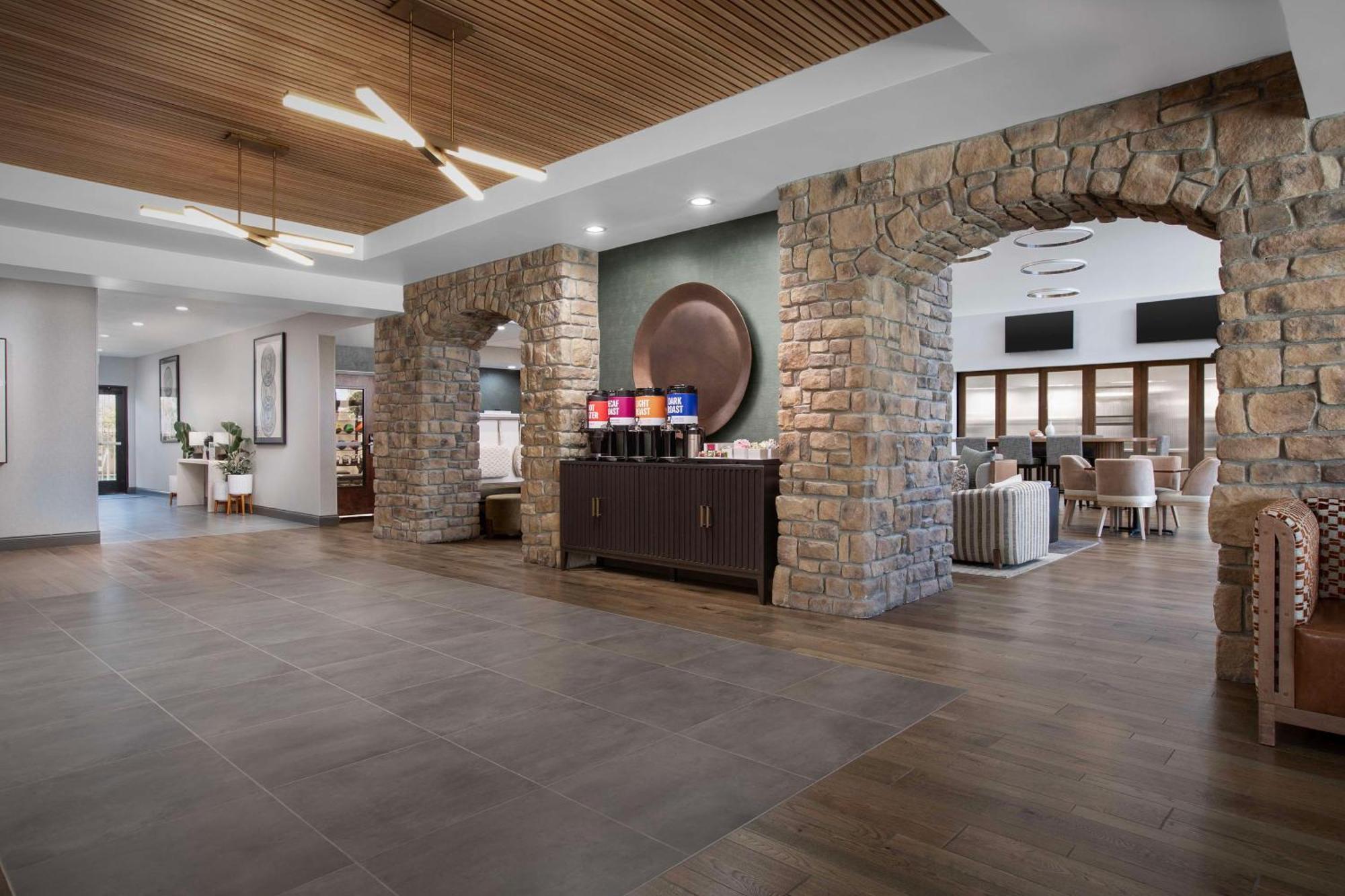 Hampton Inn & Suites Пасо Роблес Екстериор снимка
